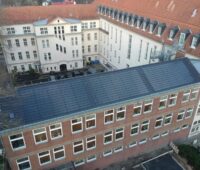 Eine Gesetzesnovelle des Landesdenkmalschutzgesetzes in NRW berücksichtigt Photovoltaik, Solarthermie und energetische Sanierungen bei Baudenkmälern.
