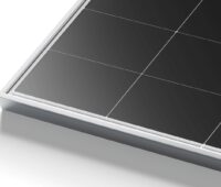 Im Bild das Hi-MO-9-Photovoltaik-Modul.