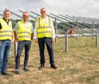 In der brandenburgischen Gemeinde Boitzenburger Land haben die Bauarbeiten für einen Solarpark mit 180 MW Leistung begonnen.