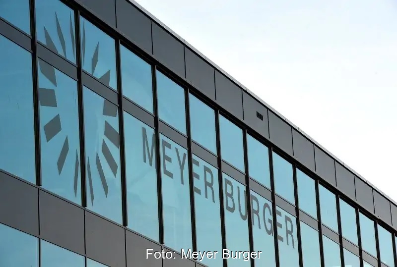 Zu sehen ist der Meyer Burger Firmensitz, das Jahresergebnis 2021 des Unternehmens liegt vor.