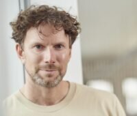 Im Bild Matthias Karger, CEO von Node.energy, der die Entwicklung der Marktwerte für Windenergie und Photovoltaik im Blick hat.