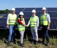 Der EPC-Dienstleister Belectric installiert drei Photovoltaik-Solarparks in Franken für seinen Kunden Ökorenta.