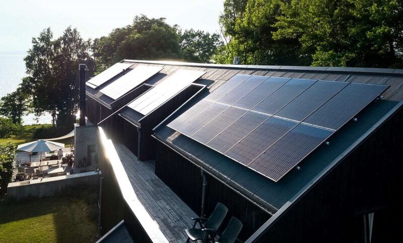 Die Solarplattform Otovo hat im dritten Quartal 2022 über Partnerbetriebe auf knapp 2.000 europäischen Dächern Photovoltaik-Anlagen installiert.