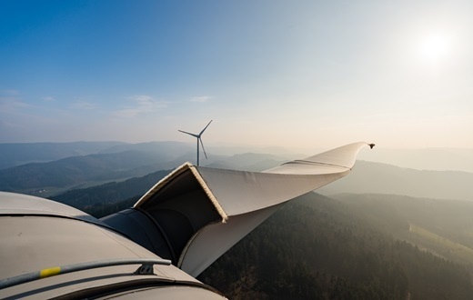 Blick von der Gondel einer Windkraftanlage, Windenergie im Süden Deutschlands hat es in den EEG-Ausschreibungen schwer.