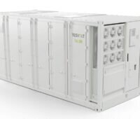 Im Bild der 5-MWh-Speichercontainer Tallon, ein cybersicherer Großbatteriespeicher von Tesvolt.