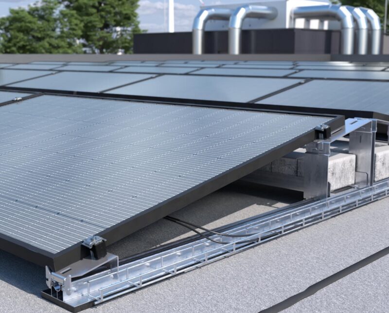 Solarmodule auf dem Flachdach, OBO Bettermann erweitert das Photovoltaik-Flachdachmontagesystem Magic PV Flat Basic.