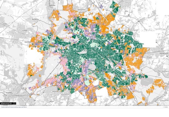 Im Bild eine Berlinkarte mit der kommunalen Wärmeplanung für Wärmenetze, Bürgerinitiativen können Quartierswärmenetze betreiben.