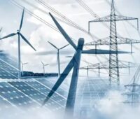 Stromleitungen, Windenergieanlagen und Photovoltaik-Module als Symbol für die Stromvermarktungsplattform Wattmate.