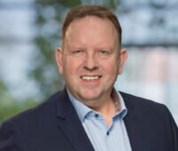 Portraifoto von Ingo Schönberg, Vorstandsvorsitzender Gründer und CEO