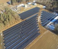 Im Bild eine Photovoltaik-Freiflächenanlage. Österreich hat eine Photovoltaik-Strategie vorgelegt.