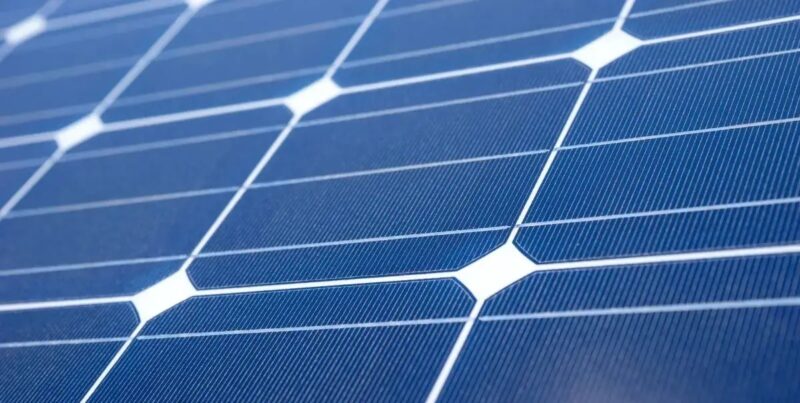 Im Bild eine Photovoltaik-Anlage, der PV-Projektentwickler Nofar baut das größte Projekt in Rumänien.