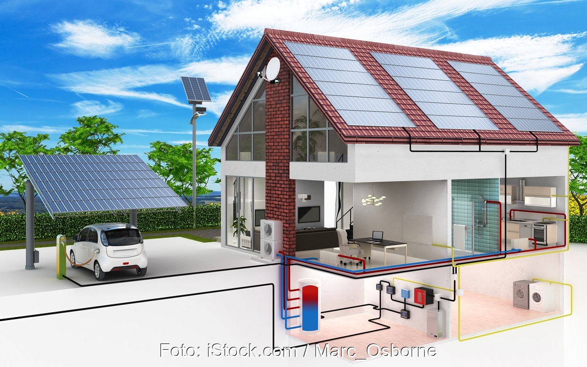 Das Bild zeigt ein schematisch dargestelltes Gebäude, deren PV-Anlage mit PV*SOL premium simuliert werden kann.