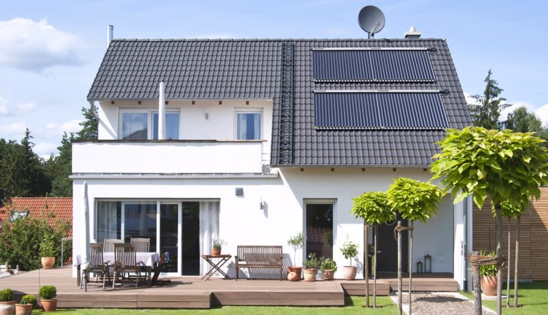 Die neuen Konditionen in der BEG-Förderung für regenerative Heizsysteme bieten gute Möglichkeiten für die Solarthermie.