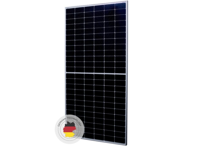 Zu sehen ist das Photovoltaik-Modul Comet von AE Solar.