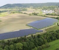 Zu sehen ist der Photovoltaik-Solarpark der Stadtwerke Schwäbisch Hall an der Klingenhalde in Michelbach an der Bilz.
