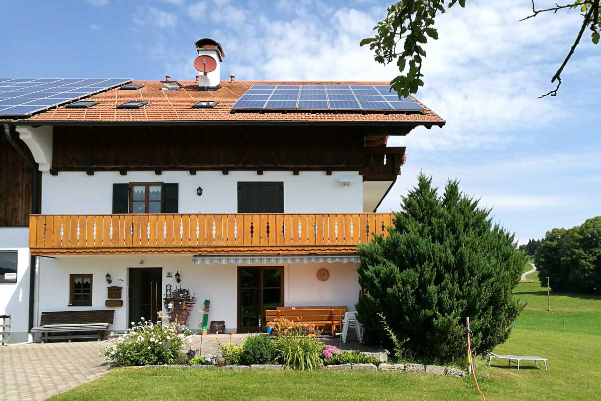 Bayern setzt PVSpeicherFörderung 2022 fort Solarserver