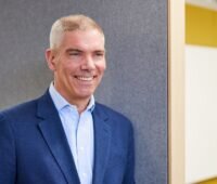 Im Bild Fabian Ziegler, CEO DCC Energy, das Unternehmen hat Wirsol übernommen.