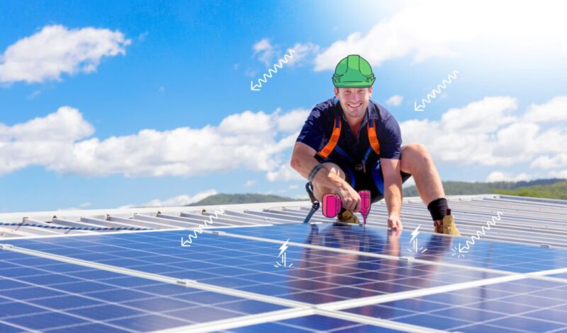 Im Bild ein Monteur auf dem Dach beim Installieren einer Photovoltaik-Anlage als Symbol für das Partnernetzwerk von DZ4.