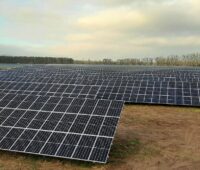 Zu sehen ist der Photovoltaik-Solarpark Metzdorf II, mit dem die Stadtwerke Tübingen ihre Photovoltaik ausbauen.