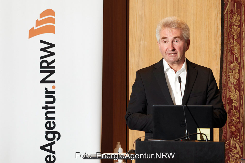Andreas Pinkwart auf einer Veranstaltung der Energieagentur NRW