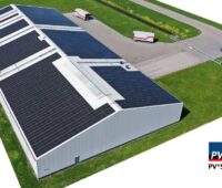 Ein Hallendach mit Photovoltaik-Anlage, Valentin Software seine Planungssoftware für Photovoltaik-, Solarthermie- und Wärmepumpenanlagen auf der Intersolar Europe 2026.