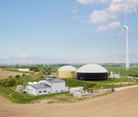 Eine Windenergieanlage liefert Strom für grünen Wasserstoff im brandenburgischen Prenzlau.