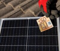 Die Preise für Photovoltaik-Module sind laut pvXchange im März 2024 wieder gesunken.