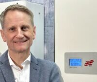 Seit Januar 2023 ist Eric Rüland als zweiter Geschäftsführer zuständig für Vertrieb und Finanzen beim Stromspeicherhersteller RCT Power GmbH.