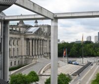 Blick auf den Reichstag von der Seite aus