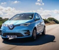 Ein neu entwickeltes, bidirektionales Bordladesystem für E-Autos von Renault soll die Energieverluste beim Laden um 30 Prozent reduzieren.
