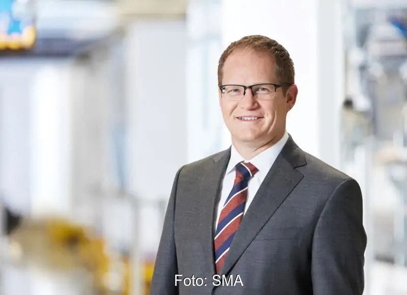 Zu sehen ist SMA Vorstandssprecher Jürgen Reinert, der die Ergebnisprognose für 2021 reduziert hat