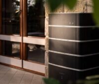 Im Bild der neue PV-Speicher Solarwatt Battery flex.