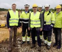 Offizielle auf der Baustelle vom Pumpspeicherkraftwerk Happurg.