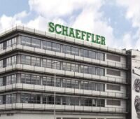 Im Bild das Schaeffler-Gebäude in Bühl, Solaredge liefert Ladeinfrastruktur.