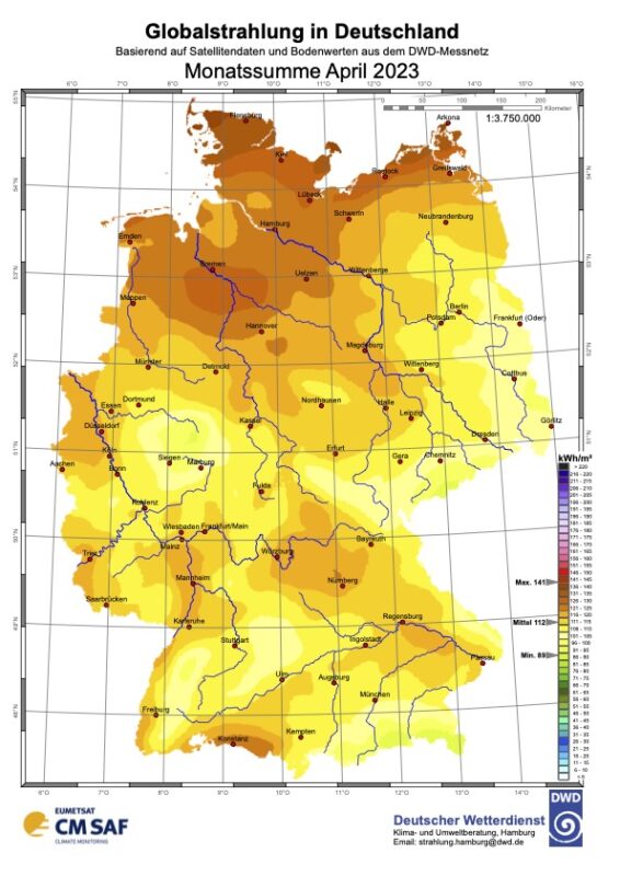 Landkarte von Deutschland, im Norden orange-rot, im Süden gelb - Sonneneinstrahlung im April 2023