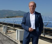 Solitherm, Spezialist für Solarthermie-Anlagen mit Parabolrinnen-Kollektoren, hat seine Fertigung aus der Türkei in den Aachener Raum umgesiedelt.