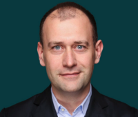 Portrait von Mann - Solarwatt-CFO Benjamin Frank