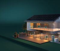 Grafik zeigt ein beleuchtetes Haus vor dunklem Hintergrund, in dem die Komponenten Wärmepumpe, E-Mobilität und Photovoltaik zu erkennen sind.