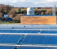 Solarthermie-Anlagen ersetzen unmittelbar fossile Energien in der Wärmeerzeugung und helfen unmittelbar in der gegenwärtigen Gaskrise.