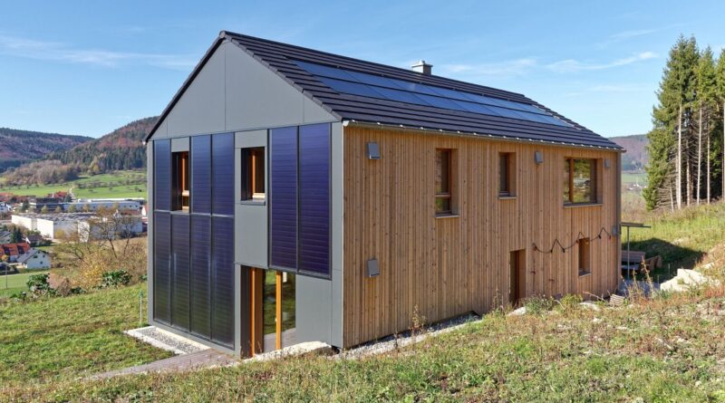 Das Sonnenhaus-Institut e.V. favorisiert die Kombination von Solarthermie und Photovoltaik.