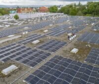 Die Städtischen Werke in Kassel haben den Photovoltaik-Spezialisten Enviria für die Umsetzung großer und anspruchsvoller PV-Projekte als Partner gewonnen.