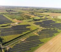 Zu sehen ist einer der Photovoltaik-Solarparks von Steag Solar Energy Solutions in Ungarn.
