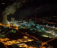 Zu sehen ist der Steag-Standort in Duisburg-Walsum. Dort soll Wasserstoff für die Stahlproduktion von Thyssenkrupp Steel hergestellt werden.