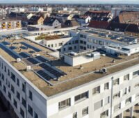 Photovoltaik-Anlage auf Dach der Caritas in Mannheim