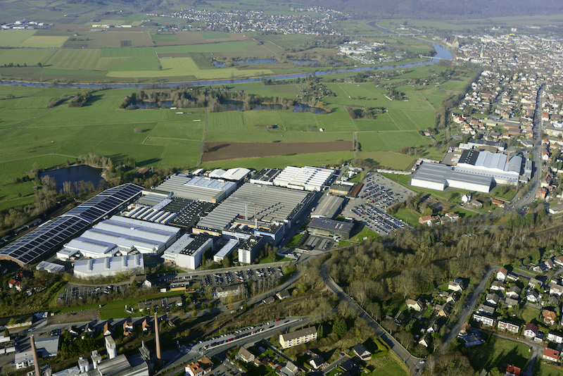 Luftbild des Werkes von Stiebel-Eltron mit der Wärmepumpen-Fertigung