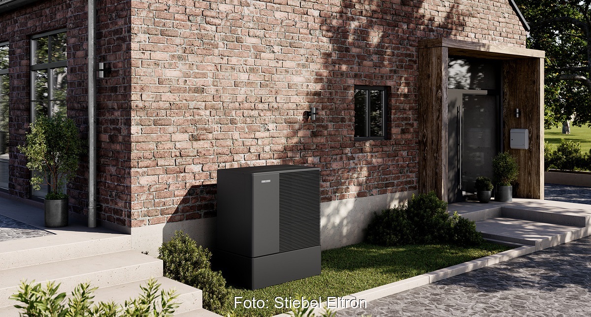 Im Bild die Luft-Wasser-Wärmepumpe WPL-A, die neu im wpnext Programm von Stiebel Eltron ist.