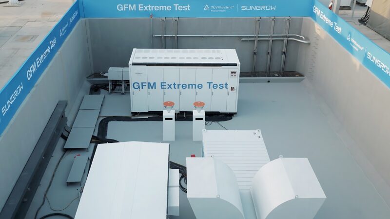 Die 30-MW-Großsimulationplattform für große Batteriespeicher von Sungrow für Extremtestszenarien und netzbildende Funktionen.