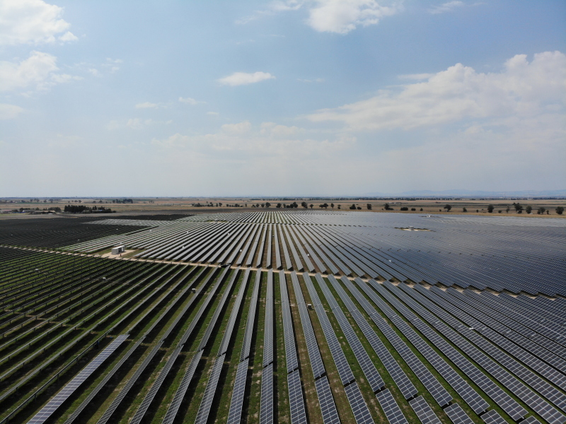 größe PV-Anlage auf der grünen Wiese