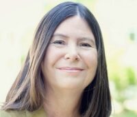 Zu sehen ist Umweltministerin Ulrike Höfken, die neue Förderprogramme für Kommunen angekündigt hat.