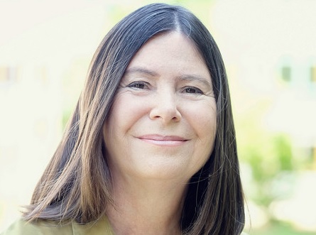 Zu sehen ist Umweltministerin Ulrike Höfken, die neue Förderprogramme für Kommunen angekündigt hat.